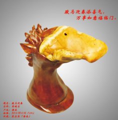 石韵骏风开新运 五骥呈祥贺锦程