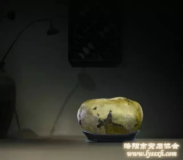 奇石，为什么会成为每一个年代的奢侈品?