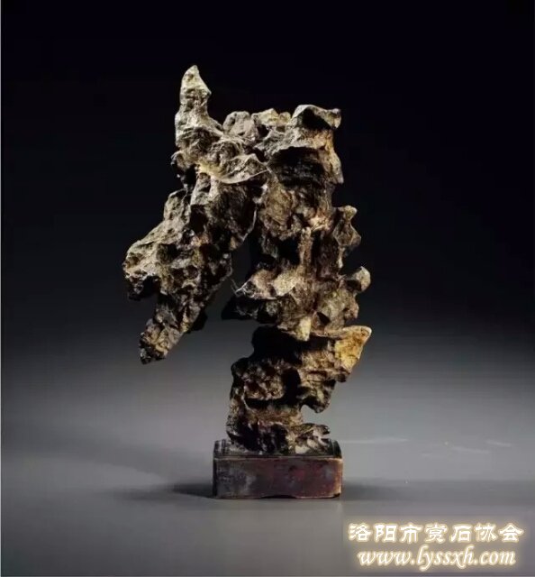 奇石，为什么会成为每一个年代的奢侈品?