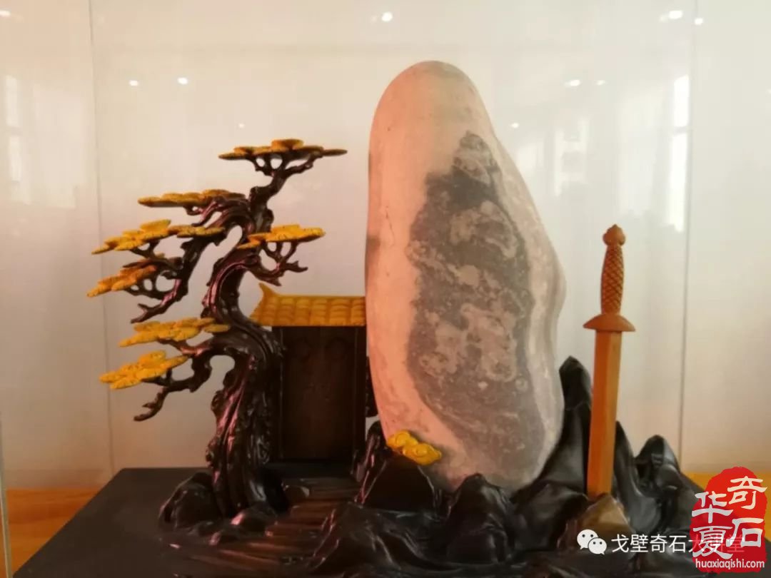 洛阳石展画面石领跑精品厅 宽甸玉树石异军突起