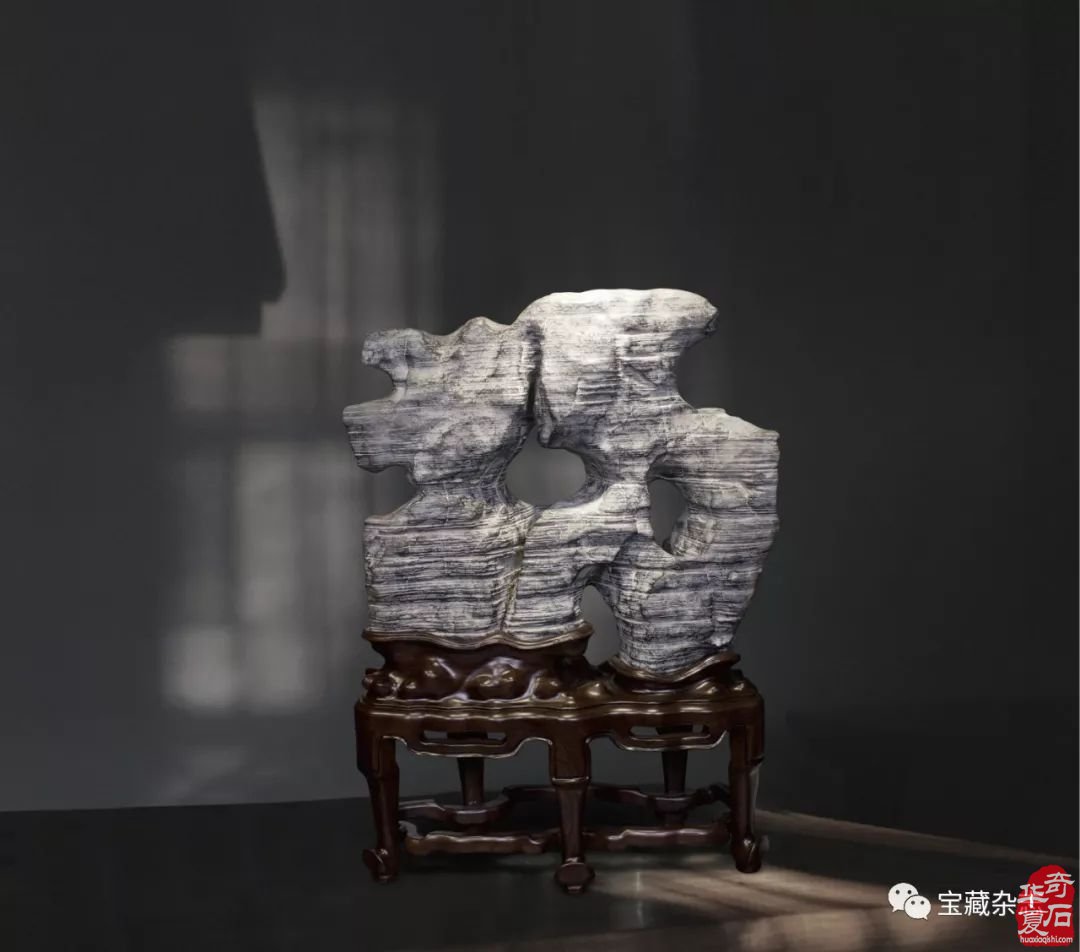 文字石有笔墨之味 点线之韵 抽象之美 