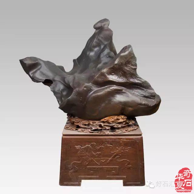 如何发现奇石的观赏价值和收藏价值