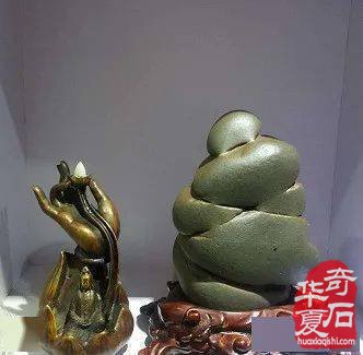 真庆幸自己爱上了奇石，玩石头让我们成为“富有”的人！ 